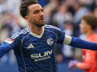 Kenan Karaman sahne aldı! Schalke, Munster'e 4 attı