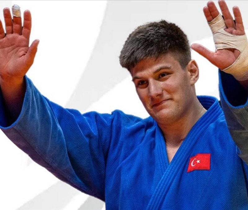 İbrahim Tataroğlu, Avrupa Şampiyonası'nda bronz madalya kazandı