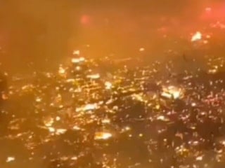 Malezya'da yüzen kasabada yangın dehşeti: Bin ev kül oldu