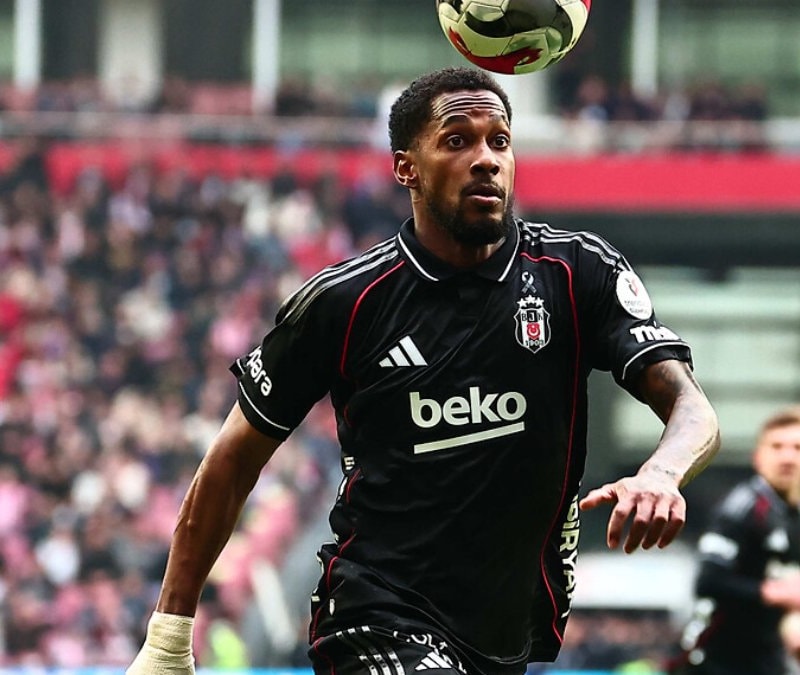 Beşiktaş'ta Amir Murillo cezalı duruma düştü