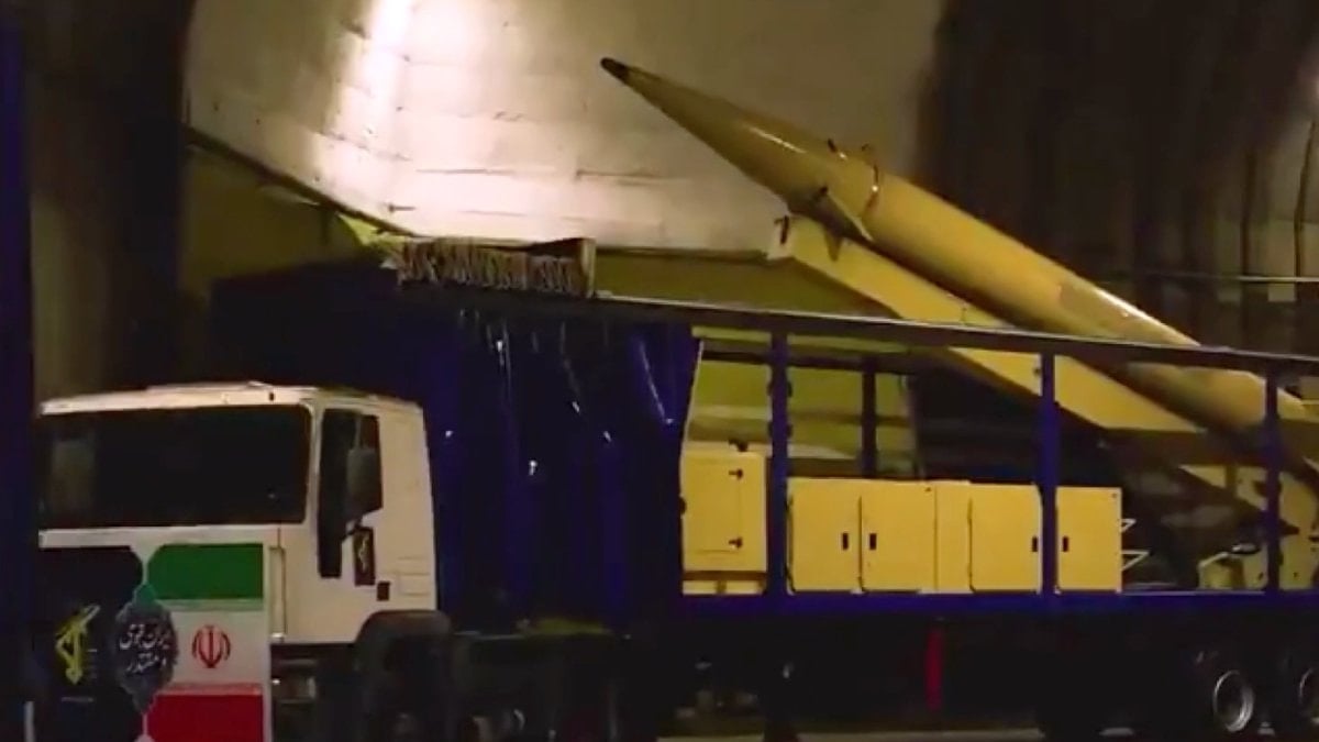 İran Devrim Muhafızları paylaştı: Yer altında füze hazırlığı