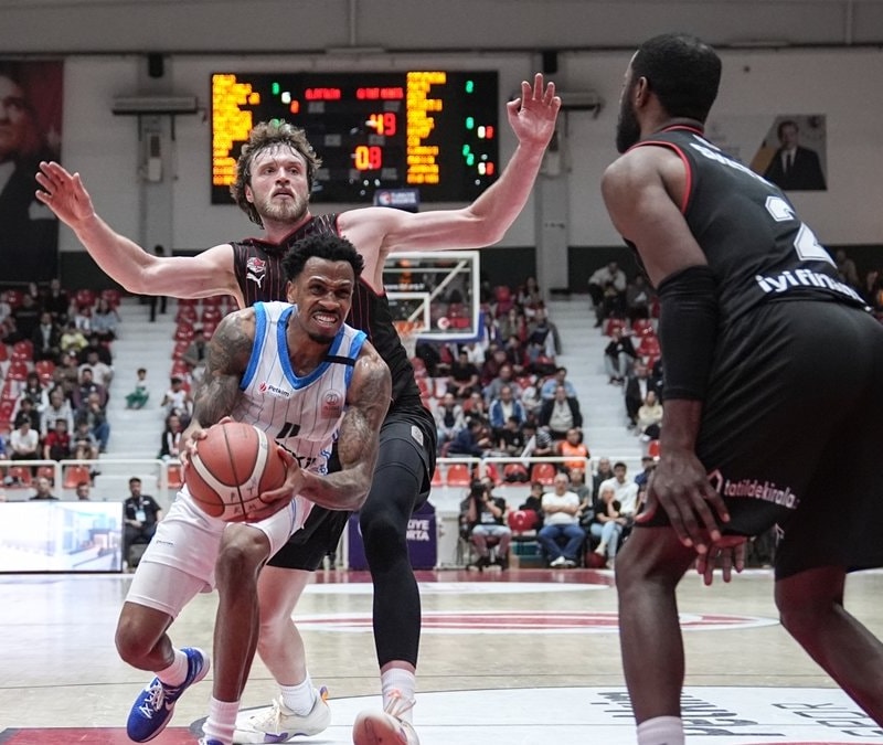 Aliağa Petkimspor, Manisa Basket'i yendi