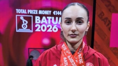 Cansel Özkan, Avrupa Şampiyonası'nda 3 bronz madalya kazandı