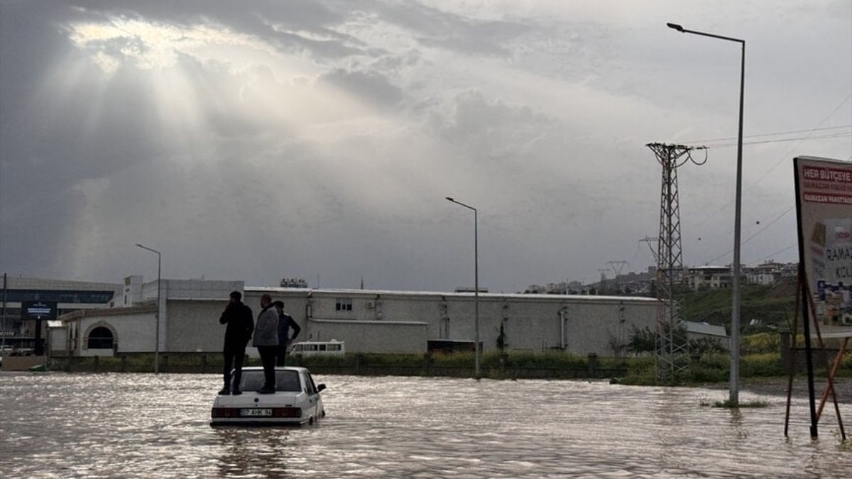 Yeni haftada hava serinliyor, sağanak geliyor