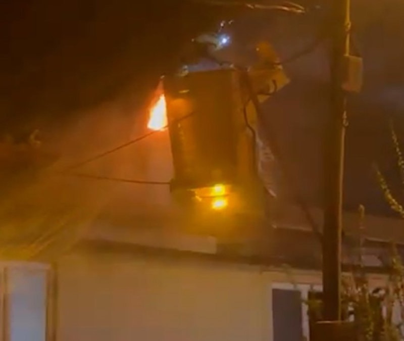 Bolu’da 2 katlı evin bacasında yangın