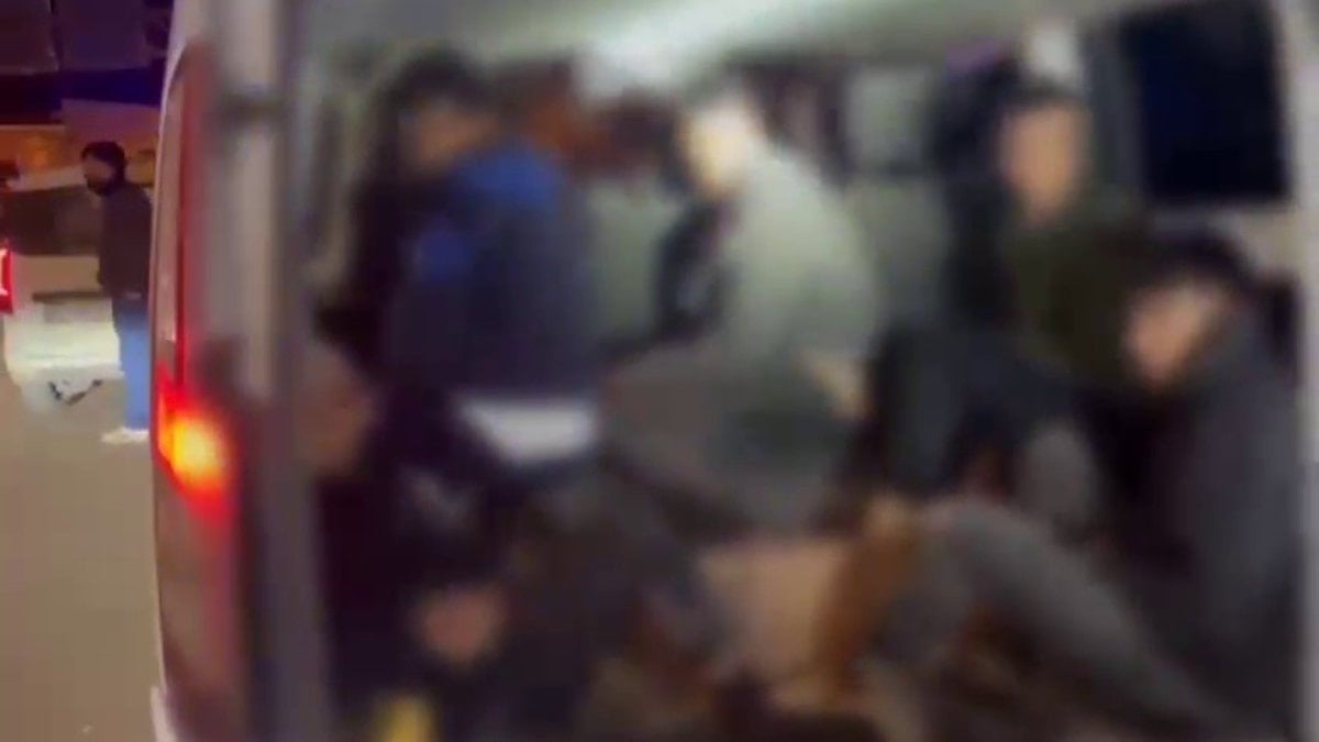 Hatay'da kaçak göçmen operasyonu: Organizatöre 181 bin TL trafik cezası