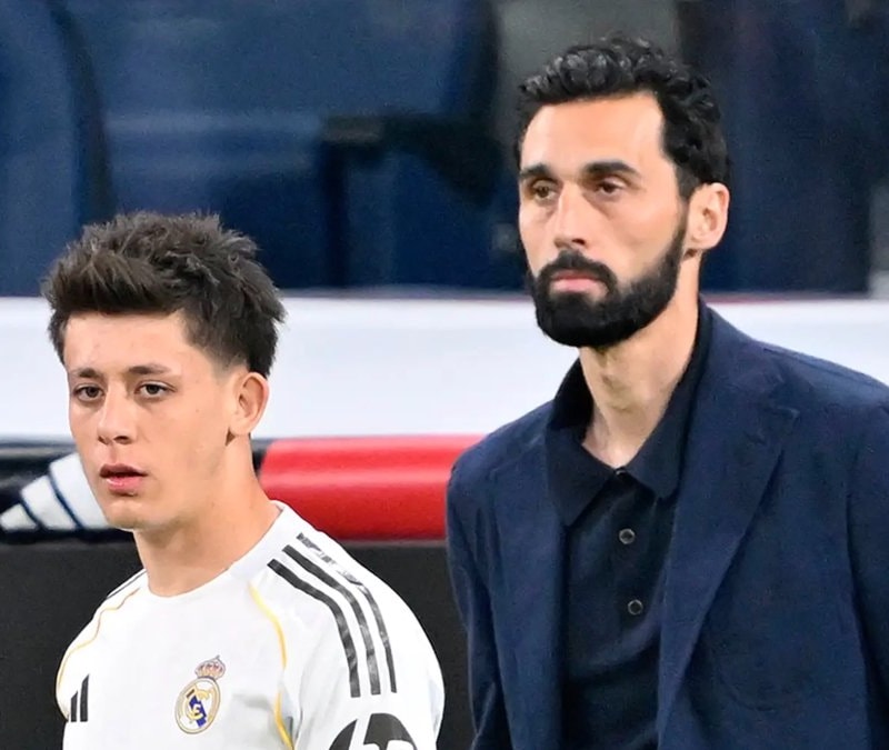 Real Madrid Teknik Direktörü Alvaro Arbeloa, Arda Güler'e öve öve bitiremedi