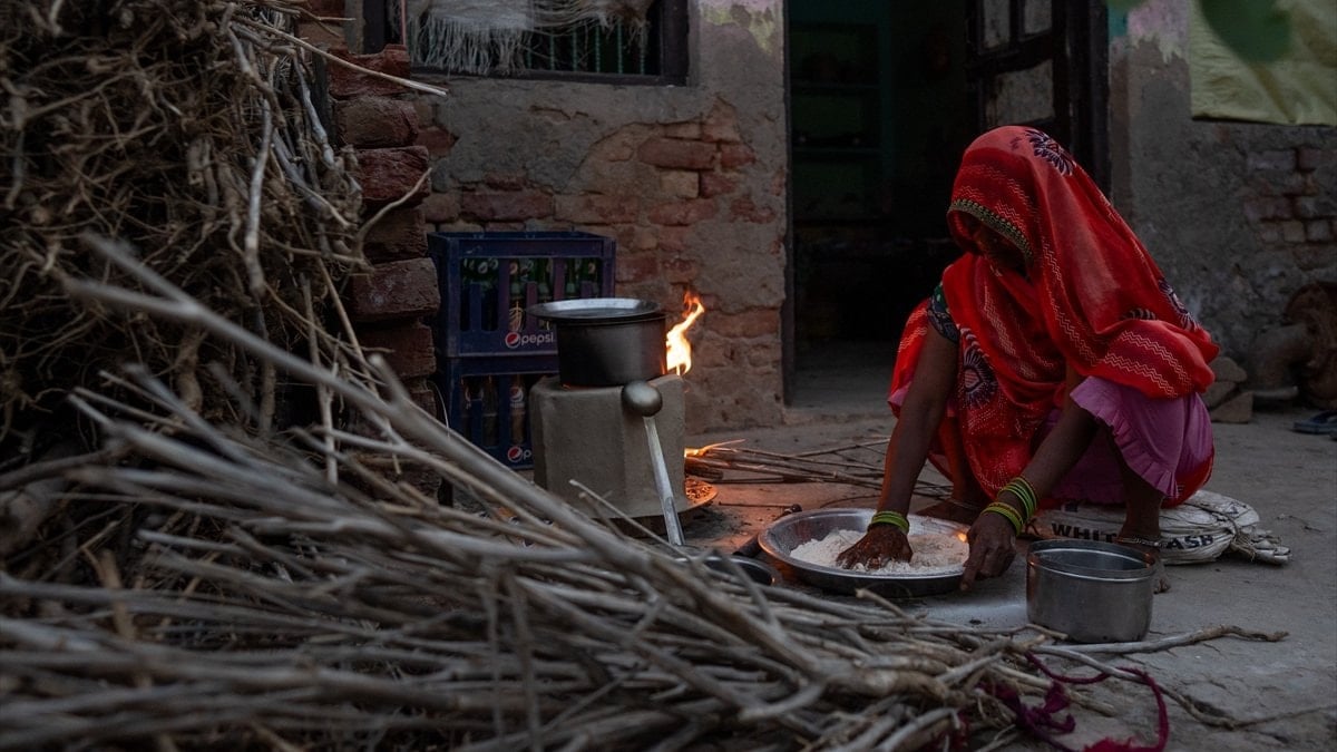 Hürmüz Boğazı'ndaki aksamaların Hindistan'da yarattığı enerji sıkıntısı devam ediyor