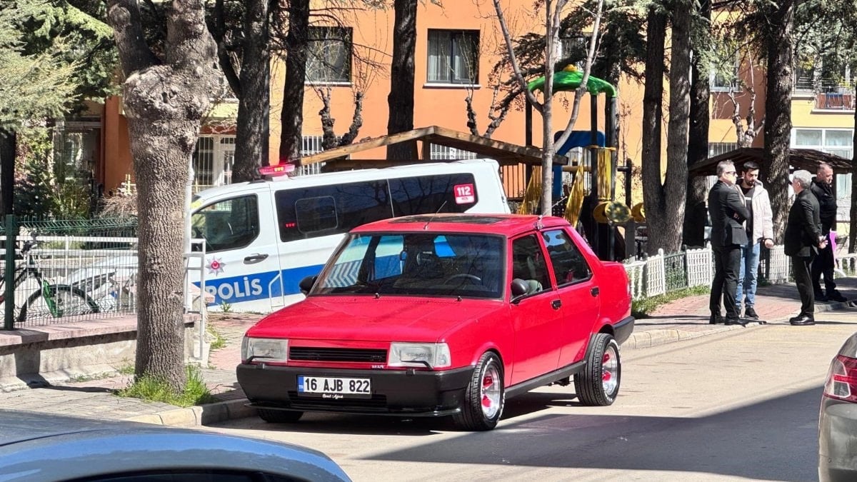 Afyonkarahisar'da komşular arasında gürültü kavgası çıktı: 2 kişi hayatını kaybetti