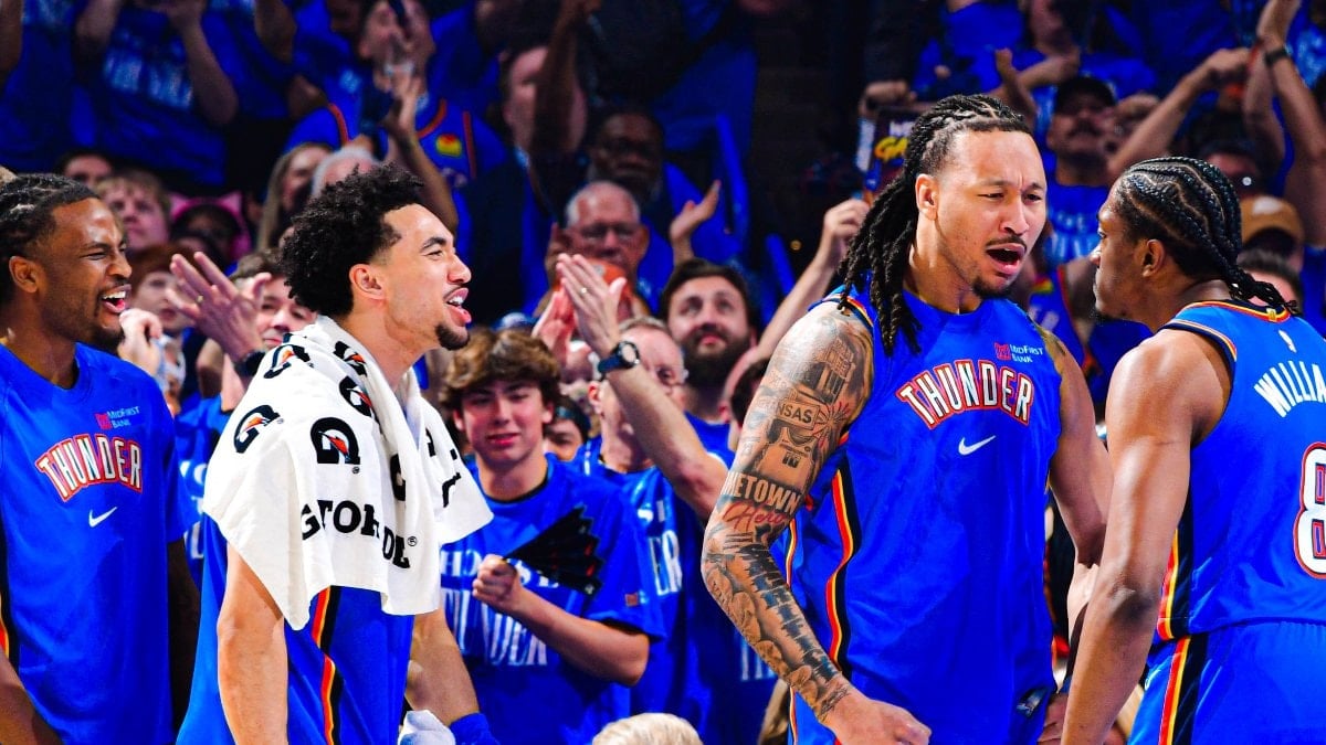 Thunder, Suns'ı 35 sayı farkla yenerek seride 1-0 öne geçti