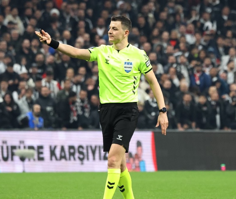 Konyaspor - Fenerbahçe maçının hakemi Ozan Ergün oldu