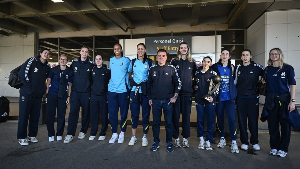 EuroLeague şampiyonu Fenerbahçe, yurda döndü