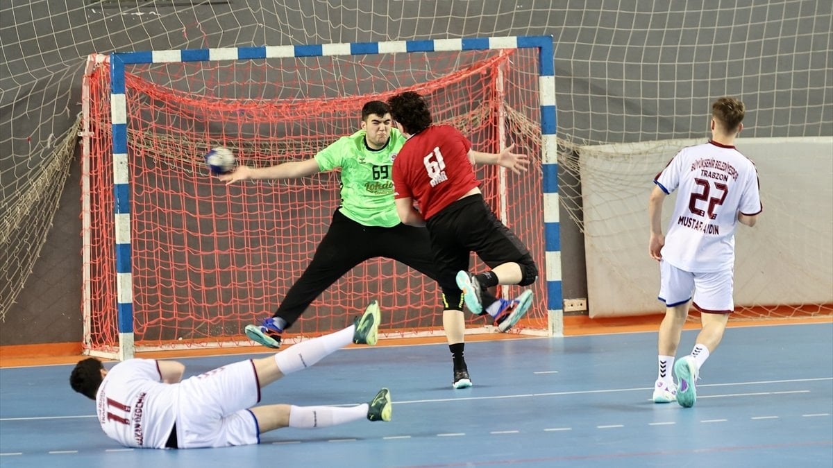 Beşiktaş, Trabzon Büyükşehir Belediyespor'u mağlup etti