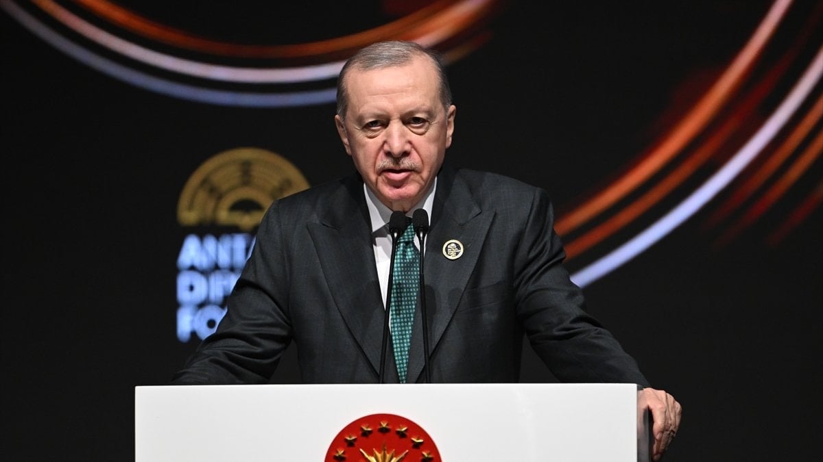 Cumhurbaşkanı Erdoğan: Ekranlarda aileyi merkeze alan yapımlara yer verilmesi gerekiyor