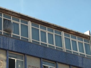 İstanbul'da çatıda çıkan yangın 3 binaya sıçradı