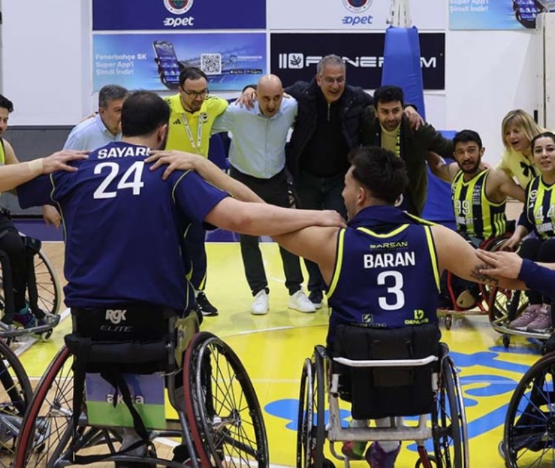 Fenerbahçe, Karabük Demir Kartalspor'u farklı geçti