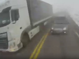 Artvin'de sisli havada hatalı sollama kazayla son buldu