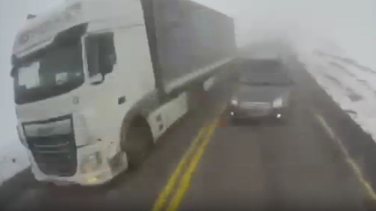 Artvin'de sisli havada hatalı sollama kazayla son buldu