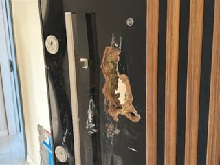 Burdur’da inşaata giren hırsızlar kapıları parçalayıp bataryaları çaldı