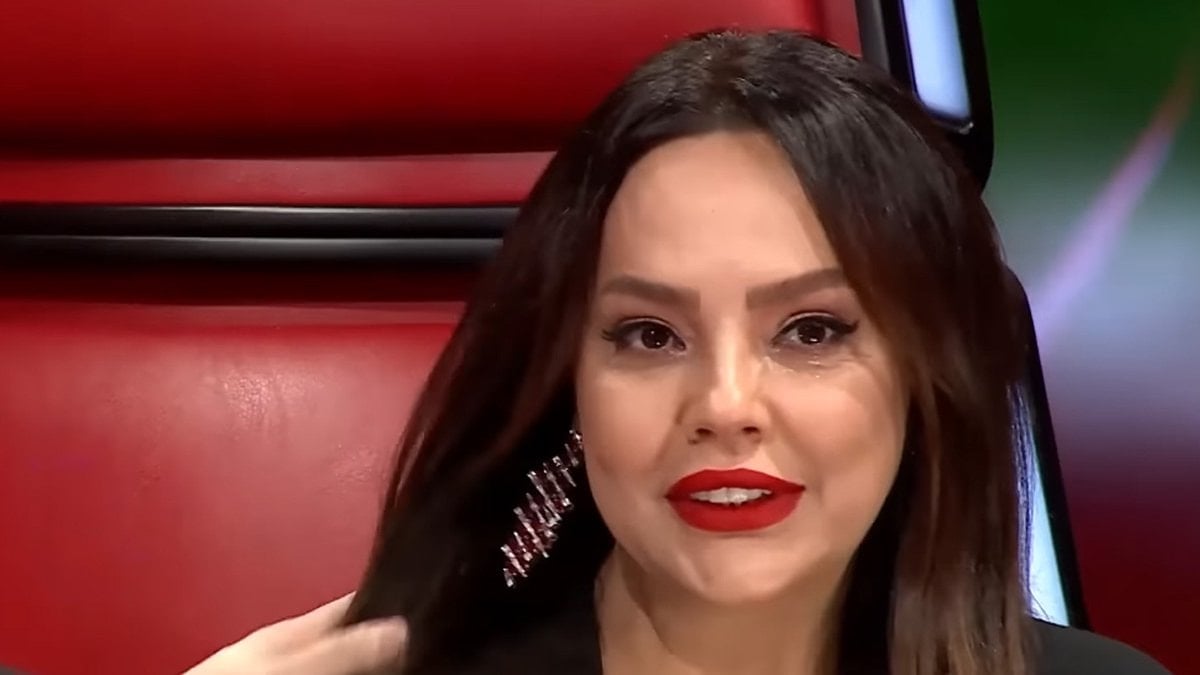 Sadece birkaç karesi var; İşte Ebru Gündeş'in 15 yaşındaki kızı Alara'nın son hali...