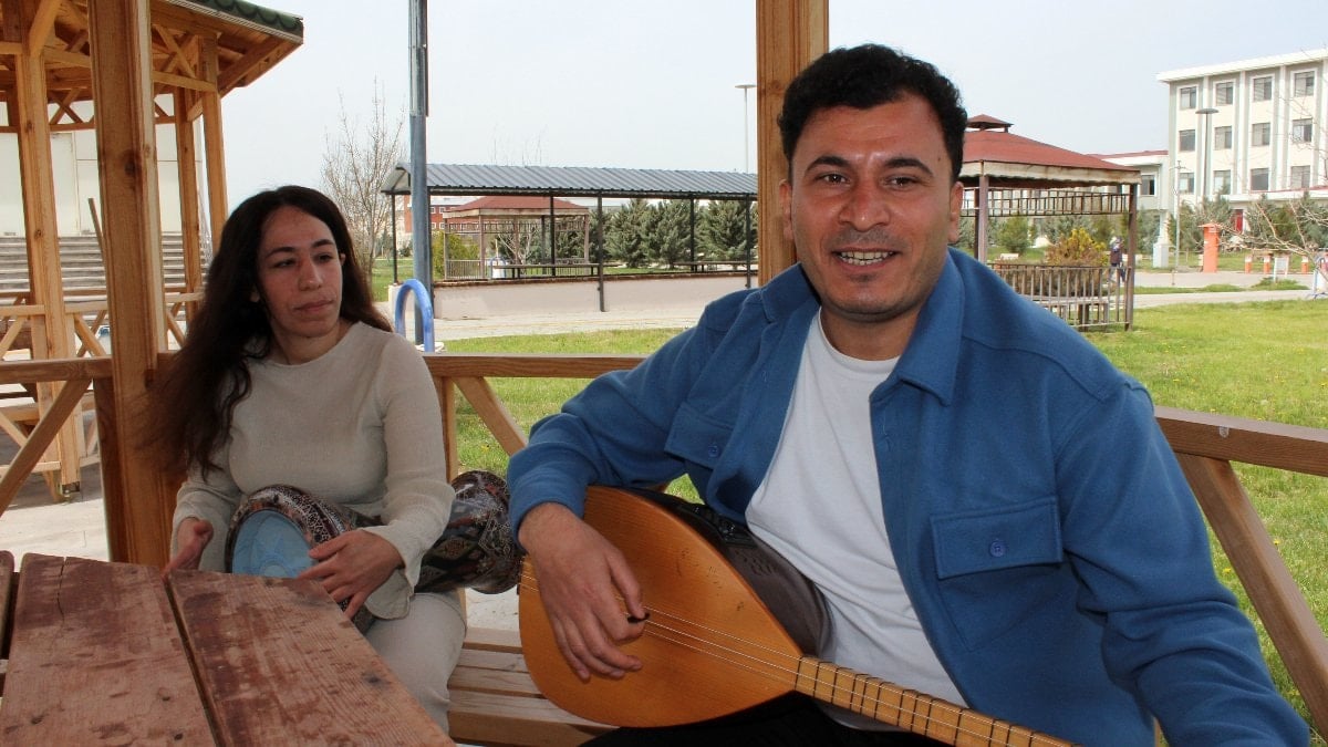 Aksaray'da yüzde 90 görme engelli kardeşlerin müzik sevgisi