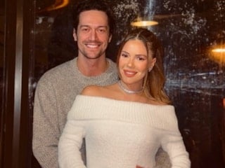 Bebek bekliyorlar! Feyyaz Şerifoğlu ve Merve Dinçkol'dan aile pozu