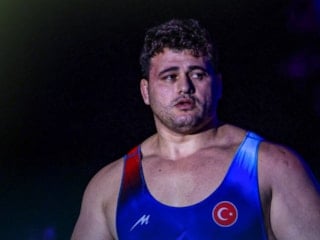 Rıza Kayaalp tarihe geçti! 13. kez Avrupa şampiyonu oldu