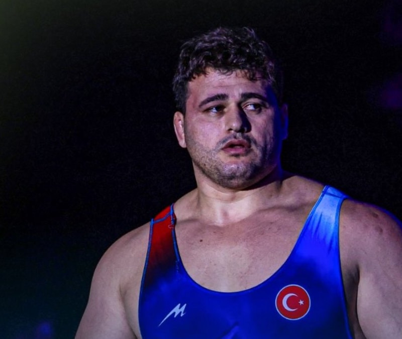 Rıza Kayaalp tarihe geçti! 13. kez Avrupa şampiyonu oldu