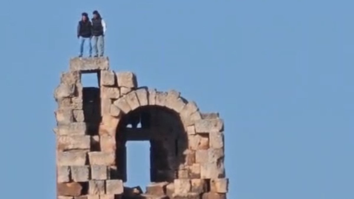 Şanlıurfa'nın 2 bin yıllık Yakup Manastırı’nda tepki çeken halay