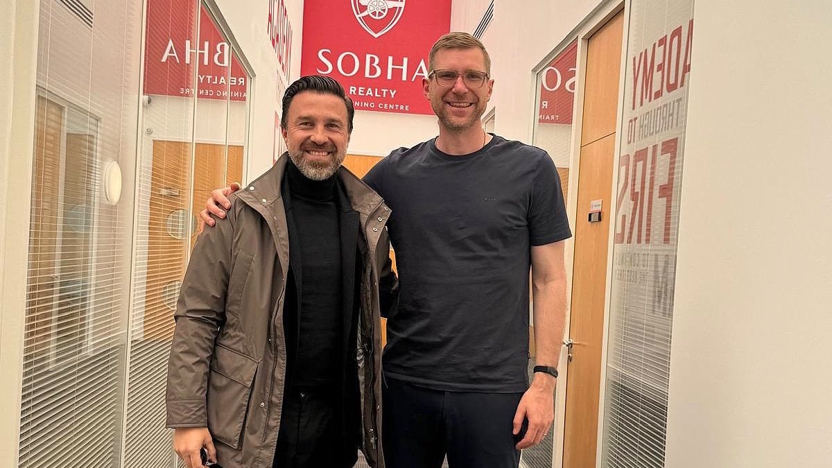 Uğur İnceman, Arsenal Akademisi'ni ziyaret etti