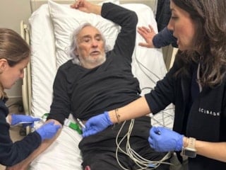 Gırgıriye Müzikali'nde 'koltuk' gerginliği: Müjdat Gezen hastaneye kaldırıldı