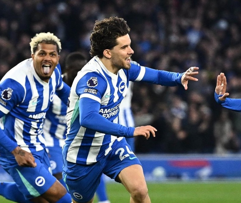 Ferdi Kadıoğlu'nun gol attığı maçta Brighton, Chelsea'yi devirdi