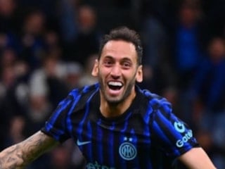 Hakan Çalhanoğlu yıldızlaştı! Inter, Como'yu kupada eledi