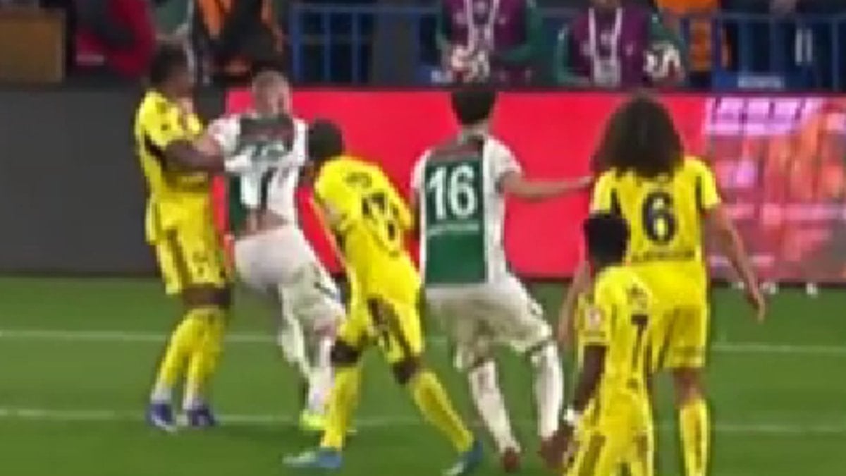 Fenerbahçe'den penaltı pozisyonuna tepki!