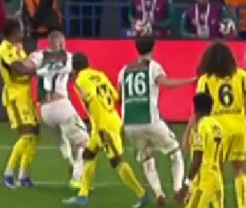 Fenerbahçe'den penaltı pozisyonuna tepki!