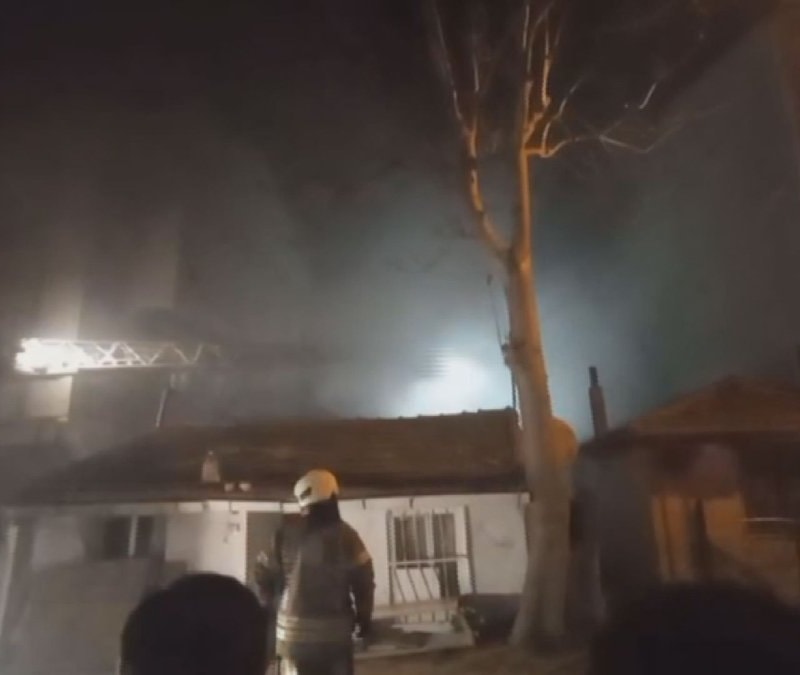 İstanbul'da gecekonduda çıkan yangın söndürüldü