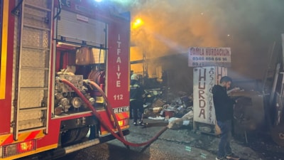 Yozgat’ta hurdacıda çıkan yangın söndürüldü