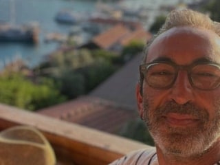 Projenin kadrosundan çıkarılmışı! Fırat Tanış'tan şiddet açıklaması