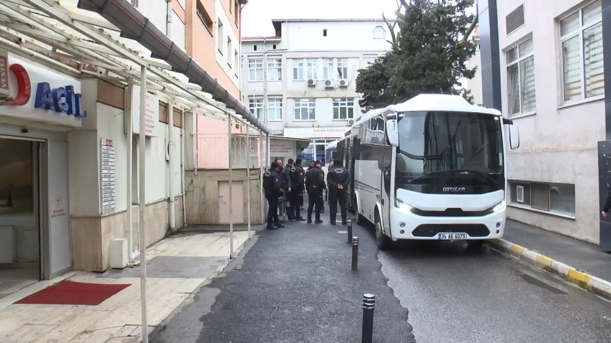 Uşak Belediyesi'ne yönelik rüşvet soruşturmasında gözaltına alınan 29 şüpheli adliyede