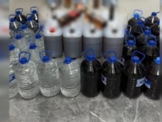 Hatay’da markete kaçak alkol baskını: Yarım tona yakın ürün ele geçirildi