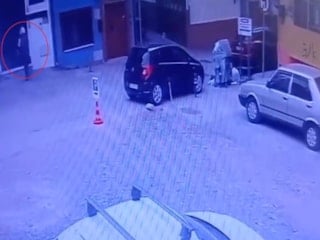 Bursa'da telefonla aradığı çifti dolandırdı