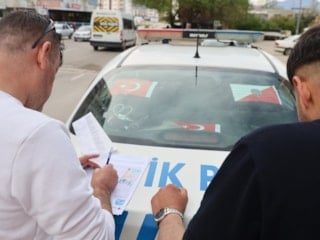 Adana'da trafik cezalarına doymayan sürücü yeniden direksiyon başında: Bu bir zevk