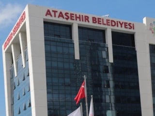 Ataşehir Belediyesi’ne rüşvet operasyonu: Başkan pound seviyor