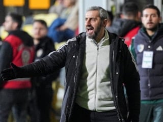 Serkan Özbalta, takımını Süper Lig'e taşıyan 125. teknik direktör oldu