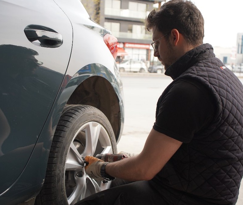 Kış lastiği uygulaması bitti: Değişim mesaisi başladı