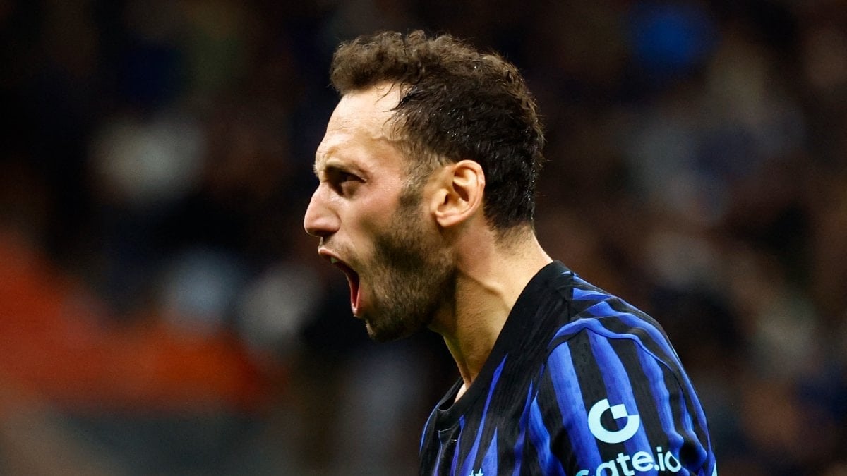 Cesc Fabregas: Hakan Çalhanoğlu'na hayranım