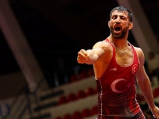 Murat Fırat, Avrupa Güreş Şampiyonası'nda ikinci oldu