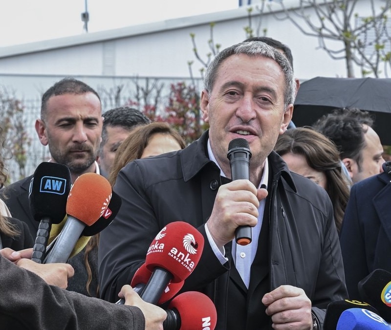 Tuncer Bakırhan: Adalet, hukuk ve demokrasi konusunda adımlar atılmalıdır