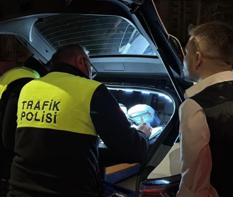 Kayseri'de alkollü sürücü, polislerin sabrını sınadı