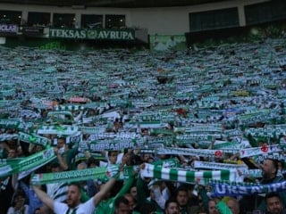 Bursaspor, taraftar rekoruyla Süper Lig şampiyonlarını geride bıraktı